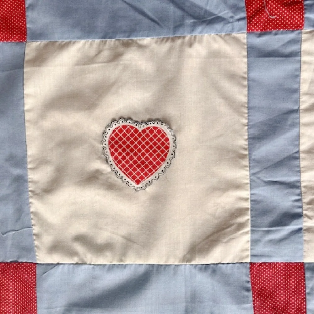 Teddy Bear‎ and Heart Quilt top blue and red